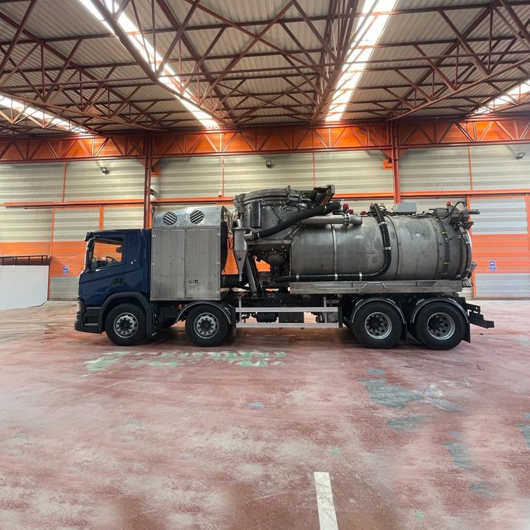  WET AND DRY VACUUM TRUCKS - Kasler